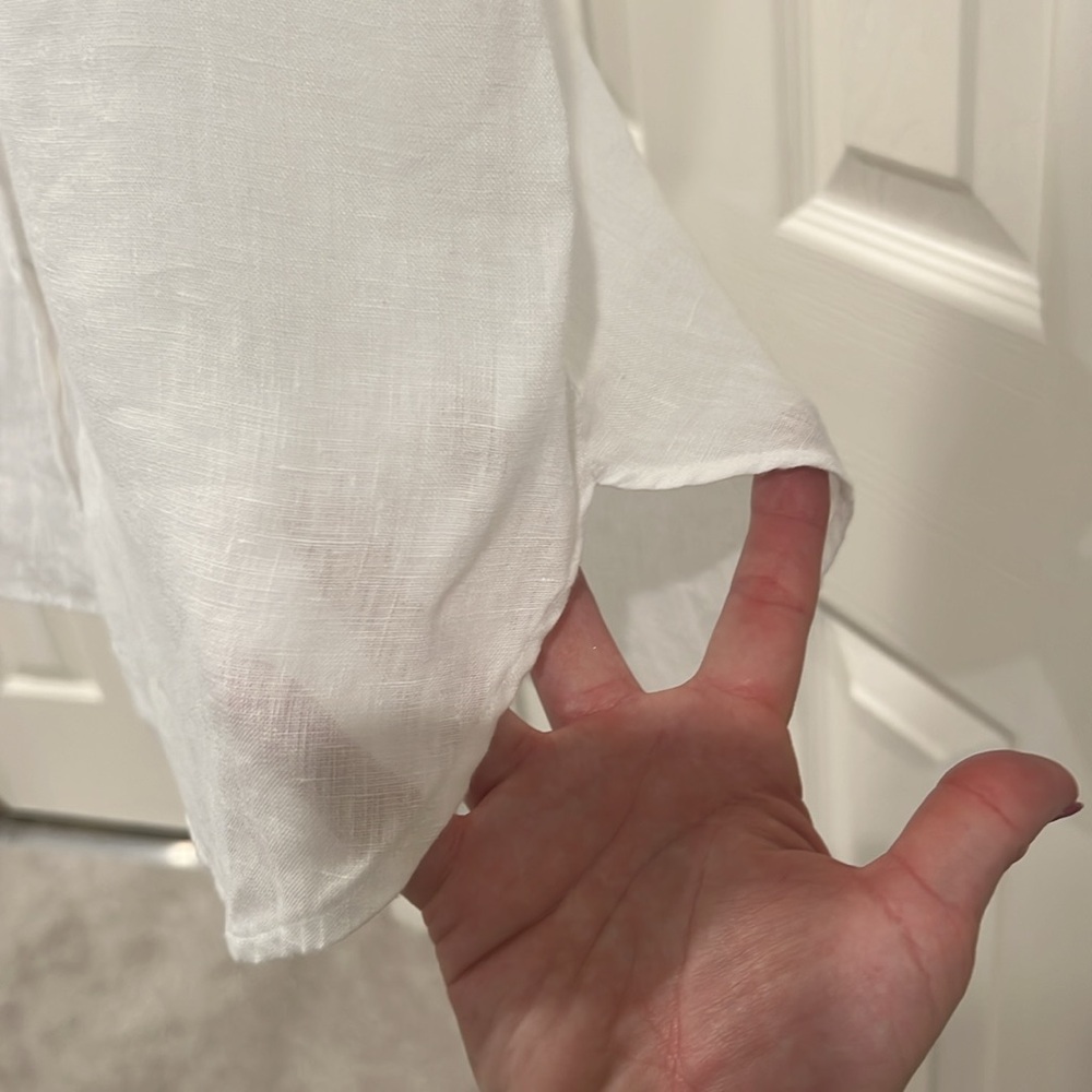 Ralph Lauren linen short sleeve button down.  Pristine condition.  Size S - Picture 5 of 9